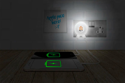 Gece Lambalı USB Şarj Cihazı