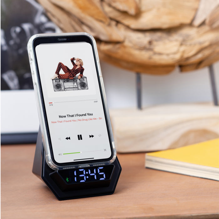 Wireless Şarj Özellikli Dijital Saat ve Bluetooth Hoparlör