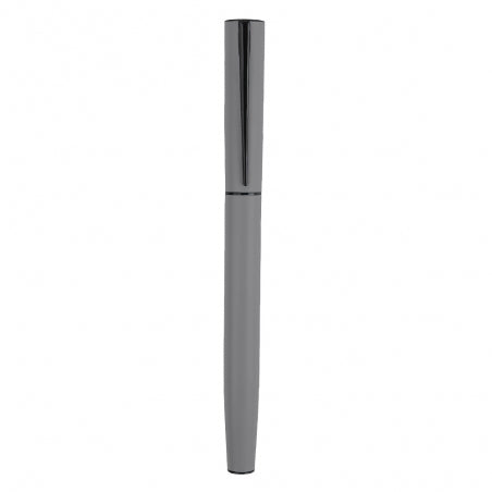 Metal Roller Kalem – Şıklığı ve Dayanıklılığı Bir Araya Getiren Prestij