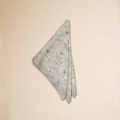 🧣 Kadın Fular – 44 × 44 cm Özel Tasarım (8 Mart Özel) 😊