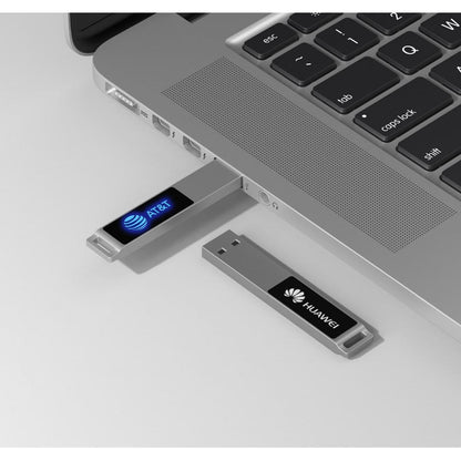 Beyaz LED Işıklı USB Bellek – Modern Tasarım ve Işıklı Logo Deneyimi