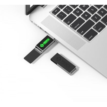 Deri Kapaklı Beyaz Işıklı USB Bellek – Prestijli Tasarım ve Işıklı Logo