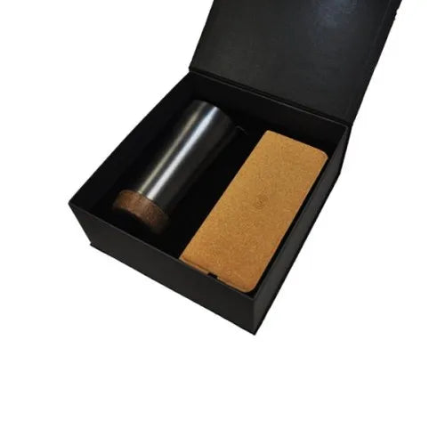 Vip Hediye Seti (480 ml Termos - Kablosuz Şarj Mousepad)